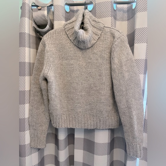 J.Crew Sweater - Picture 1 of 3